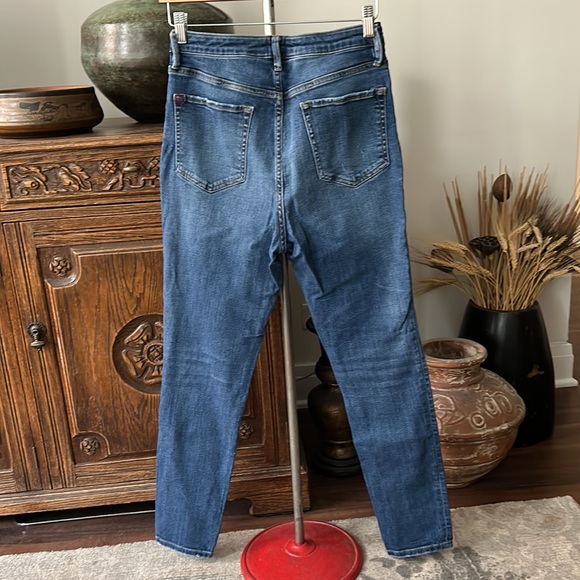 BDG Twig High-Rise Distressed Jeans - Picture 2 of 10